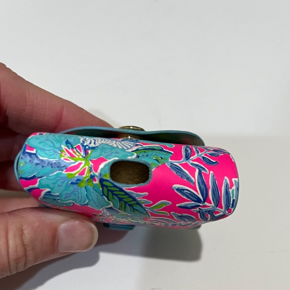 Authentic Lilly Pulitzer AirPods Pro Case - Picture 4 of 5